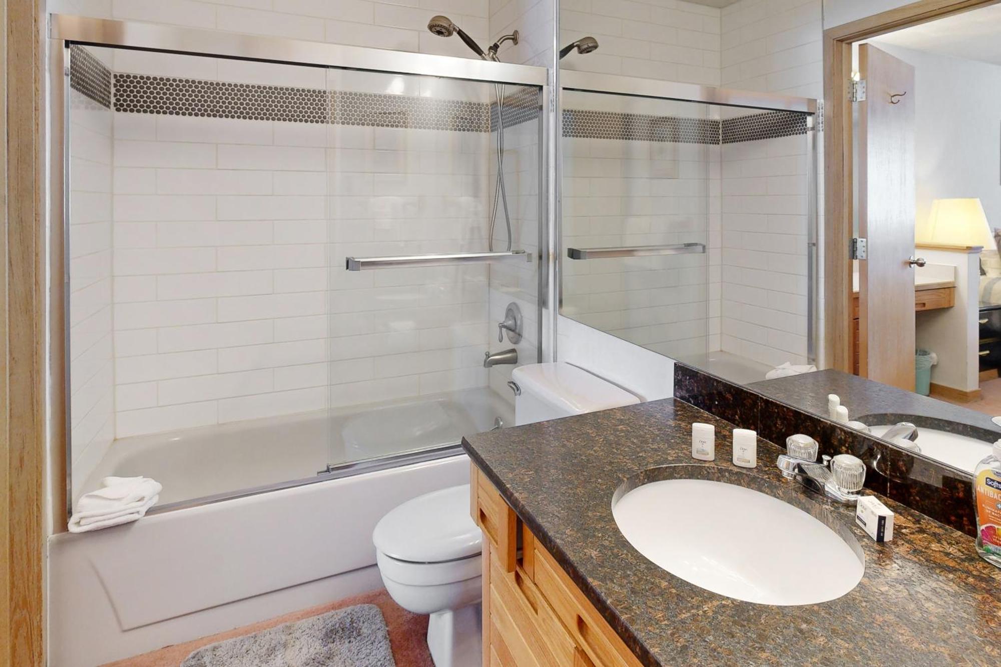 East Bay 6 Apartment Dillon Bagian luar foto
