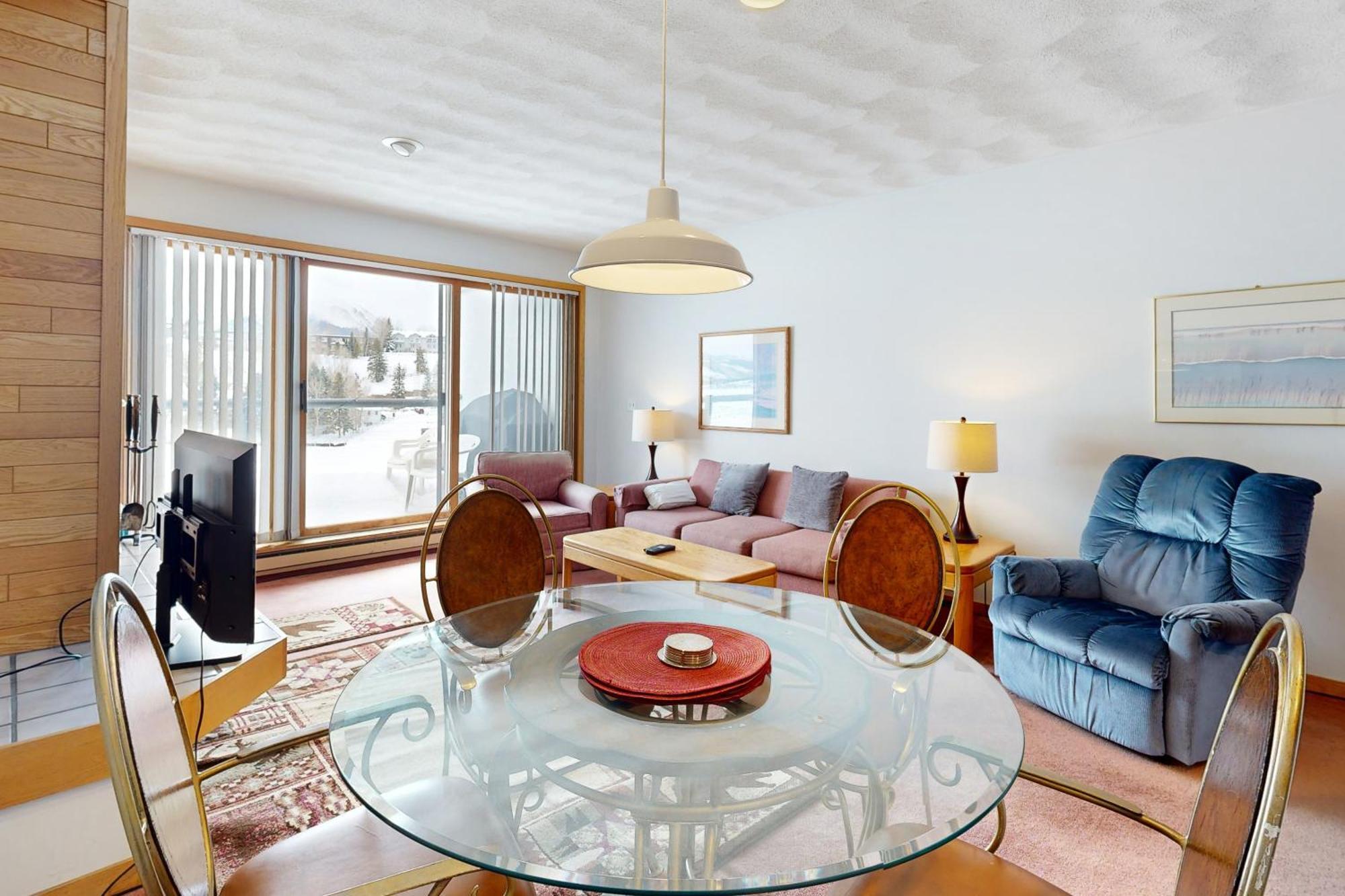 East Bay 6 Apartment Dillon Bagian luar foto